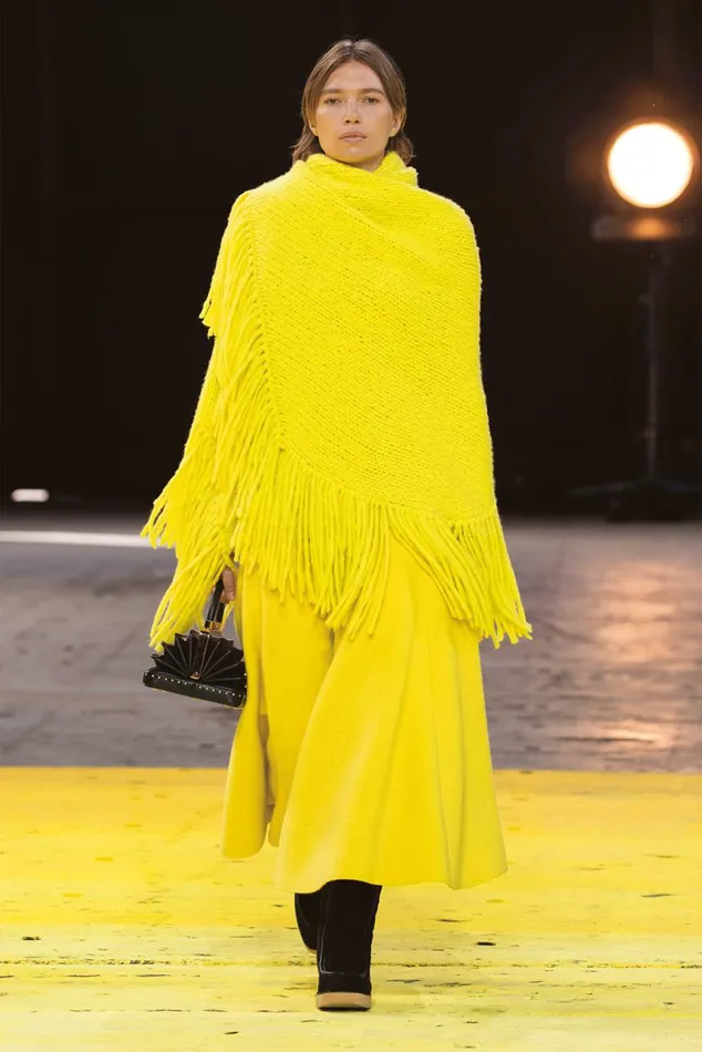 Women Knitwear Gabriela Hearst Lauren Knit Wrap In Citrine Welfat Cashmere