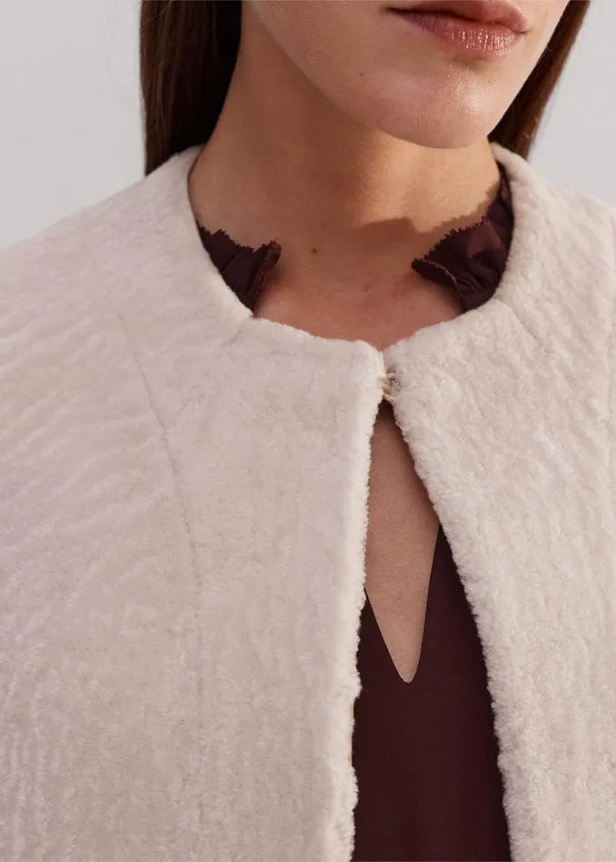 Women Luxe Shearling Cape Neutral MEEM