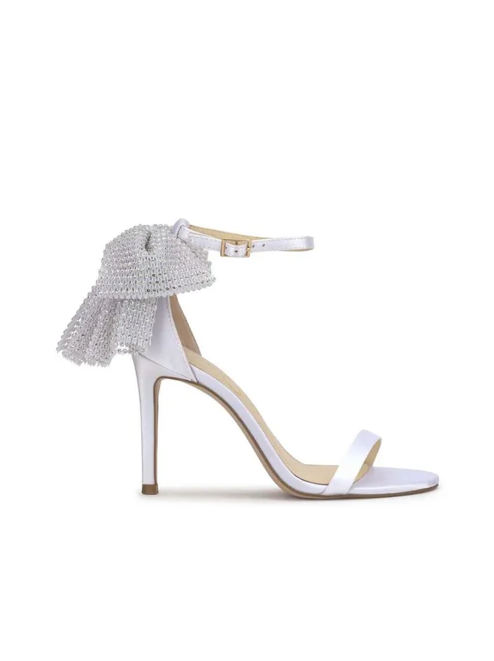 Women Moure Bow Heel In White Jessica Simpson Pumps