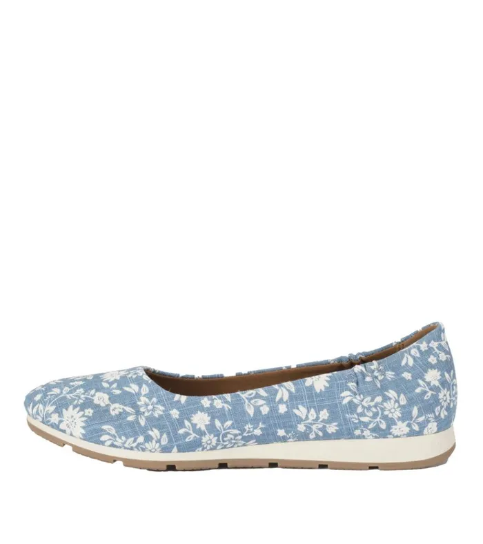 Women Prim Slip On Bluewhite Flower Canvas Baretraps Flats and Loafers