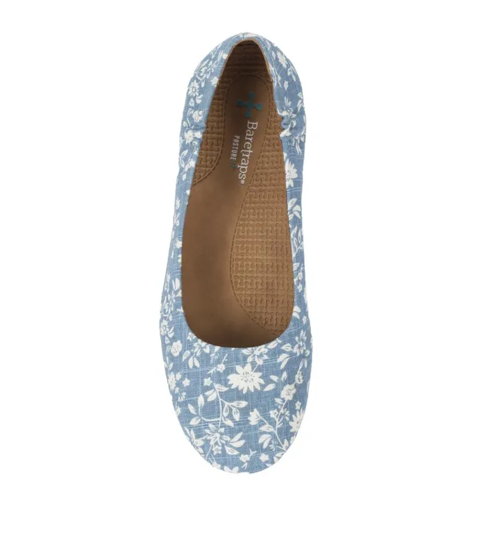 Women Prim Slip On Bluewhite Flower Canvas Baretraps Flats and Loafers