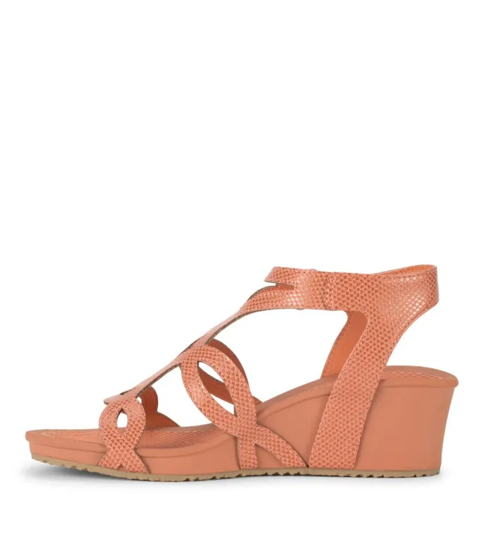 Women Raeanne Wedge Sandal Ginger Baretraps Wedge Sandals
