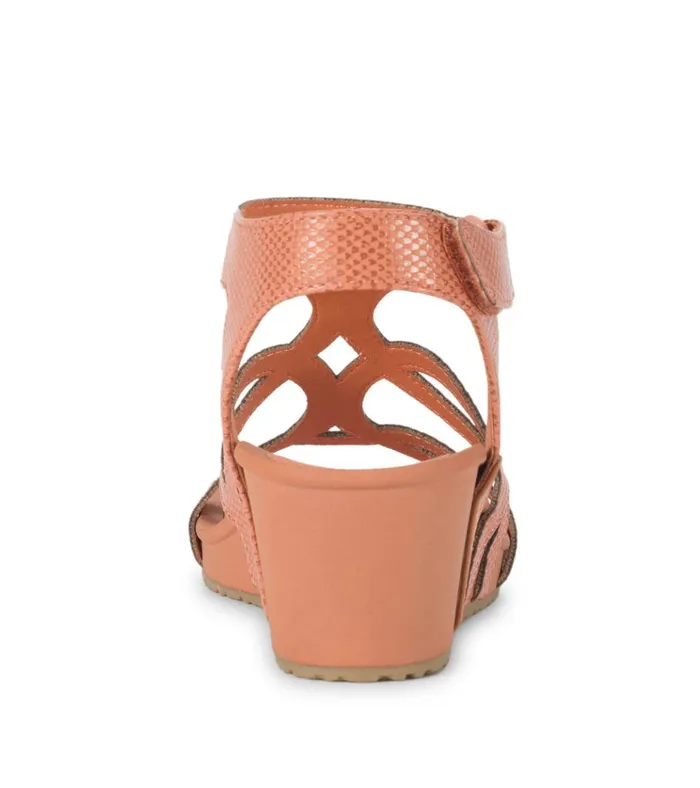 Women Raeanne Wedge Sandal Ginger Baretraps Wedge Sandals