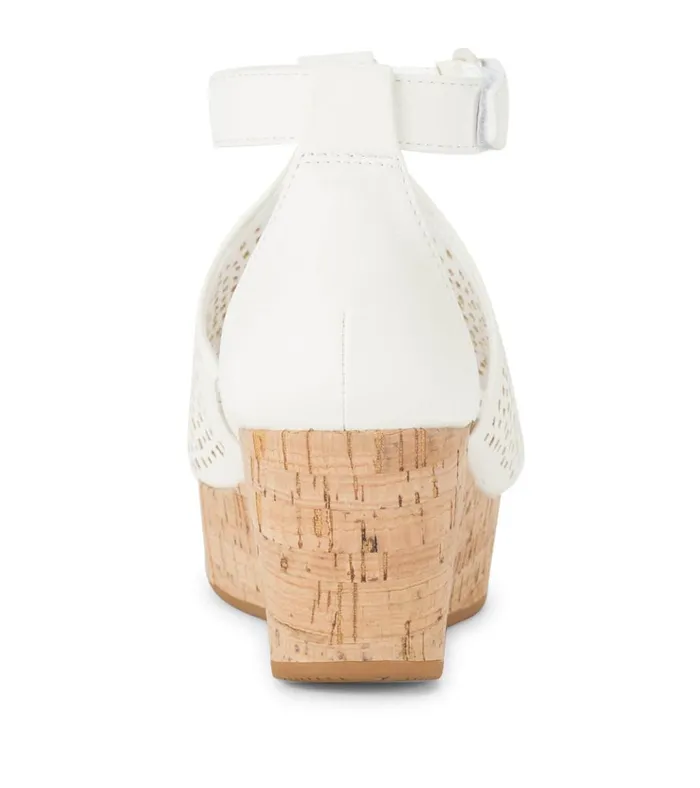 Women Raisie Wedge Sandal Cream Baretraps Wedge Sandals
