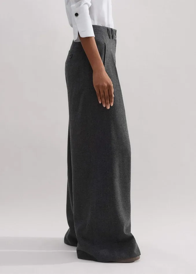 Women RegularLength Italian Flannel WideLeg Pant Charcoal MEEM