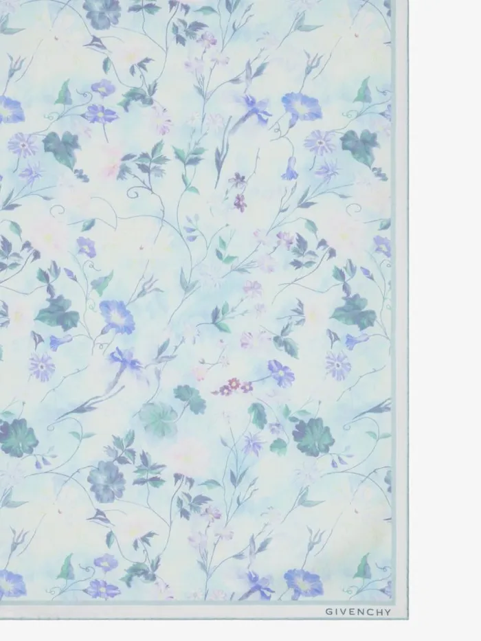 Women Scarves Givenchy Printed Square In Silk Frost
