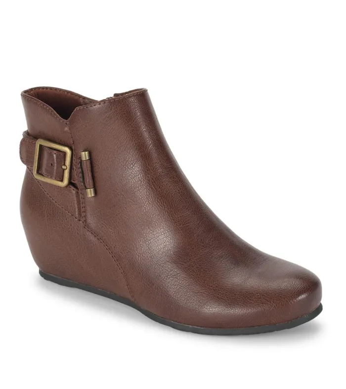 Women Serena Wedge Bootie Oak Baretraps Booties