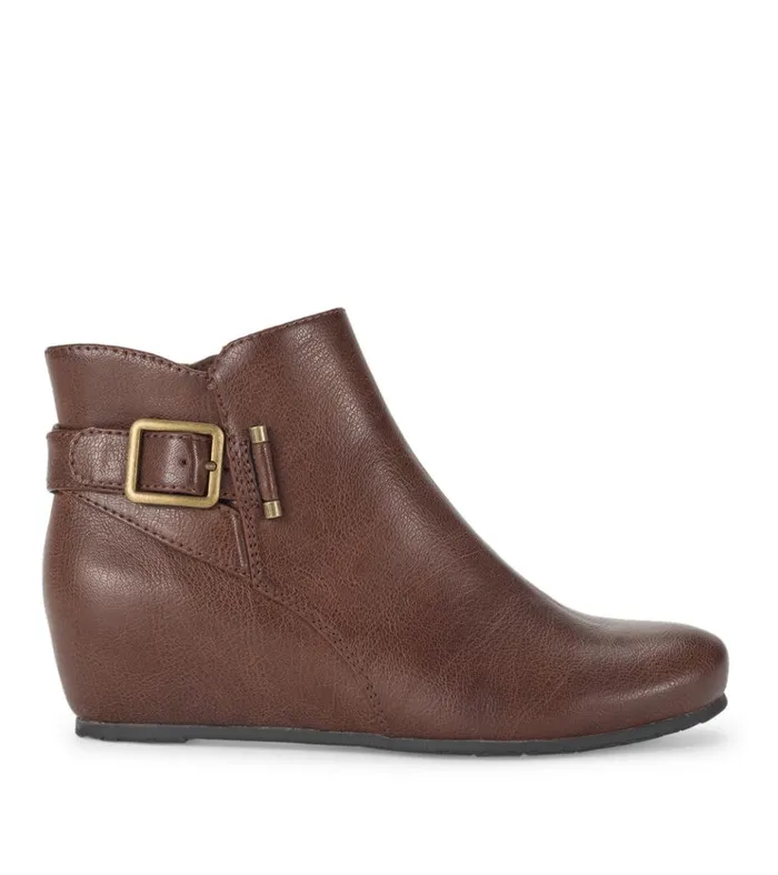 Women Serena Wedge Bootie Oak Baretraps Booties