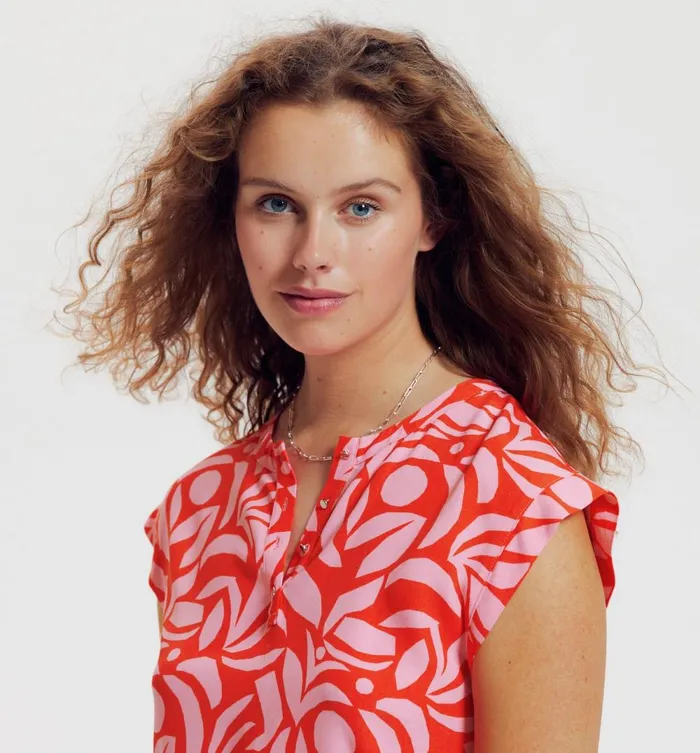 Women ShortSleeved Blouse 8211 Coral Prints Promod Shirts And Tunics Women ShortSleeved Blouse 8211 Coral Prints Promod Shirts And Tunics