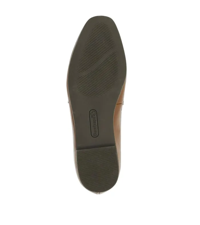 Women Tammy Loafer Mahogany Baretraps Flats and Loafers