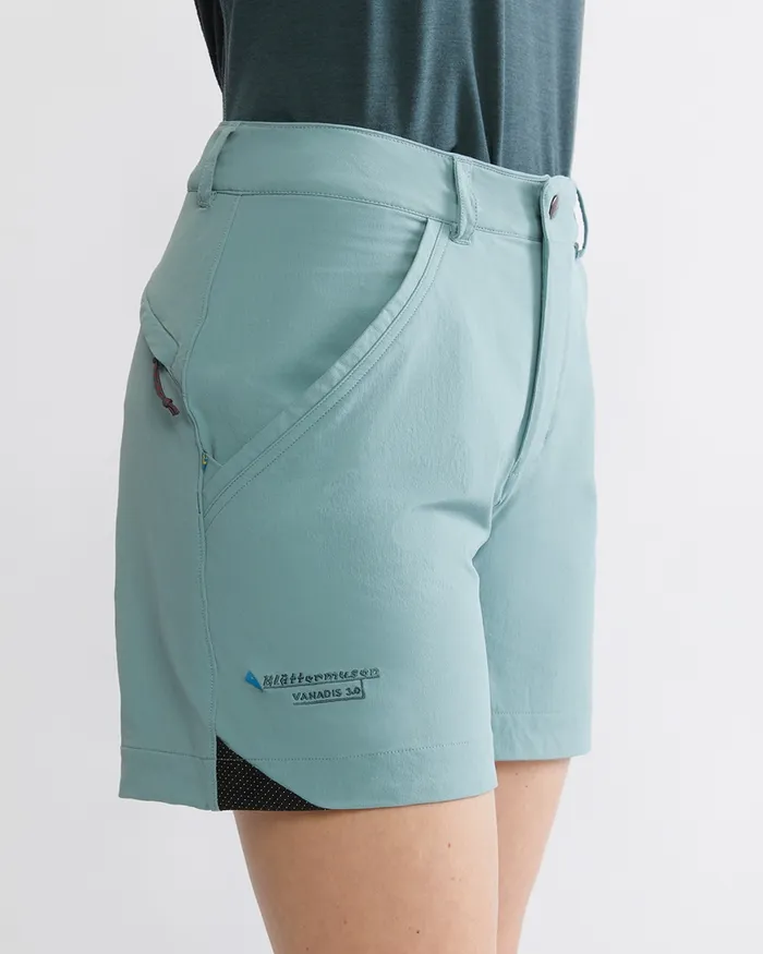 Women Vanadis 30 Light WindStretch Pants Raven Klttermusen Shorts