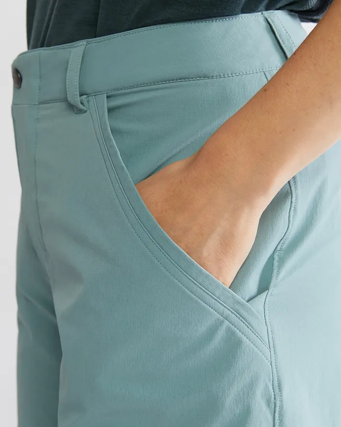 Women Vanadis 30 Light WindStretch Pants Raven Klttermusen Shorts