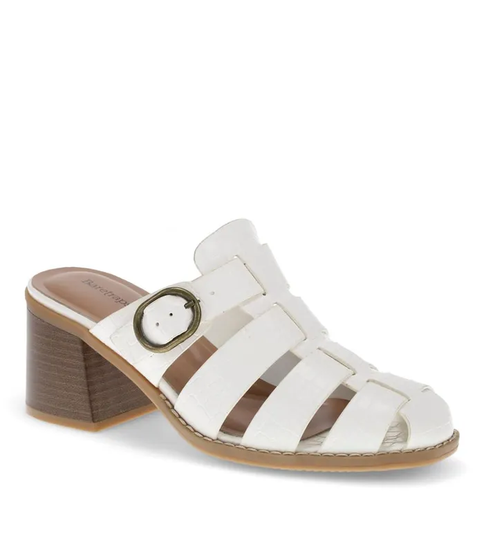 Women Whitnie Block Heel Sandal Cream Baretraps Classic Comfort Sandals